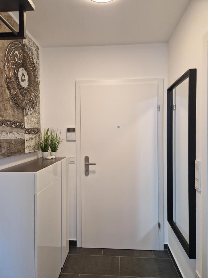 10 Minutes To The Center, 2 Minutes To The Metro Apartment Wina Bagian luar foto