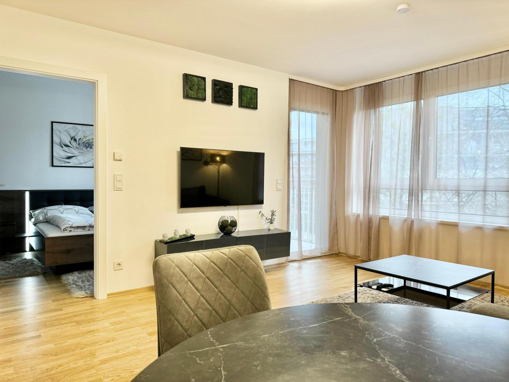 10 Minutes To The Center, 2 Minutes To The Metro Apartment Wina Bagian luar foto